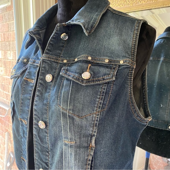 Earl Jeans Dark Wash Denim Vest w. Bejewelled Buttons & Accents Size L - Picture 4 of 5
